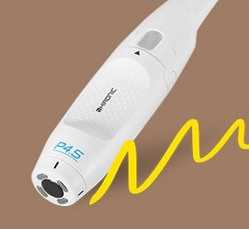 펜타입 핸드피스가 굴곡진 부위를 시술하는 모습과 노란 곡선 일러스트